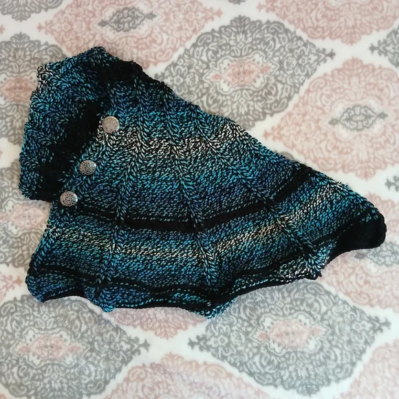 Dragon Wing Cowl Scarf - Black Aquamarine - Picture 3 of 6